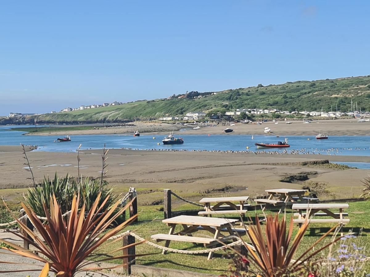 The Teifi Waterside Hotel Cardigan Exteriör bild
