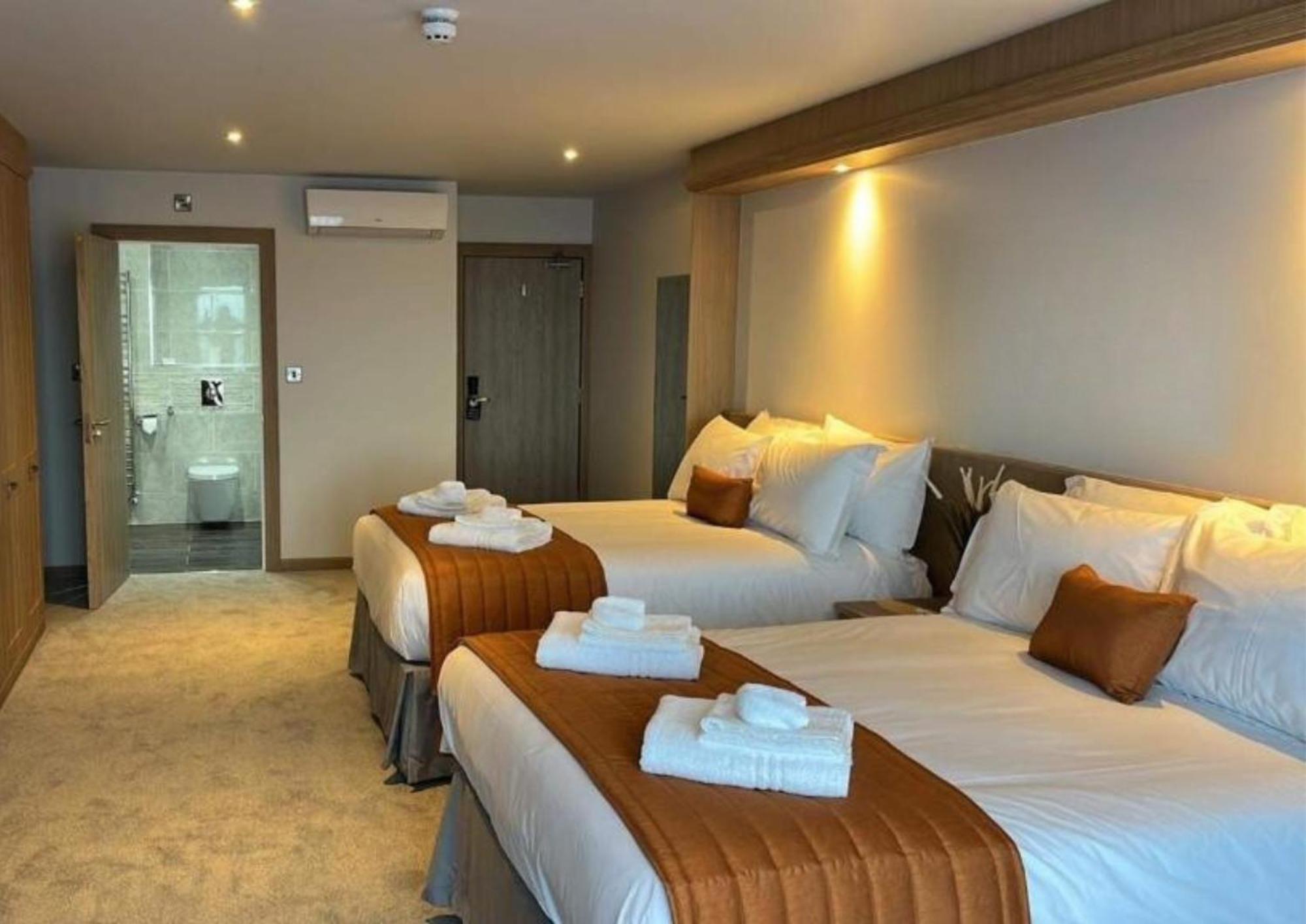 The Teifi Waterside Hotel Cardigan Exteriör bild
